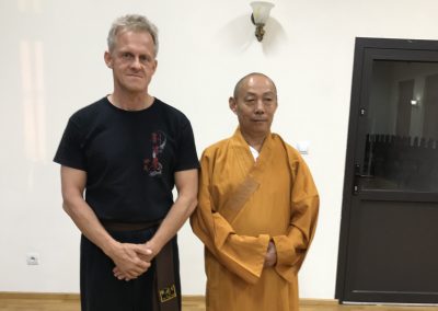 Biznes a życie prywatne. Tomasz Cegielski z Shi Su Gang, jednym z głównych mistrzów Klasztoru Shaolin, podczas seminarium kung fu i chi gong w 2017 roku